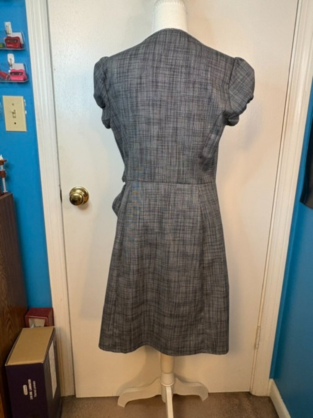The limited Gray plaid wrapped skirt - Picture 4 of 11